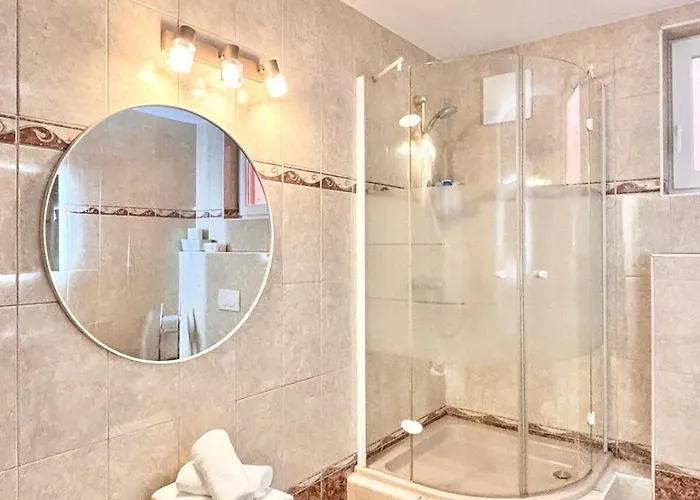 アパート Flower House - Souterrain With Garden *